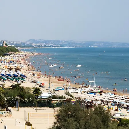 Vela Azzurra Vacanza Lägenhet *
